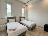 Premier room
