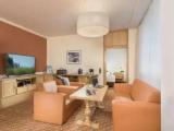 1 Bedroom Suite
