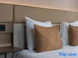 Standard Double room with city view