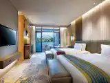 Standard Quadruple room with park view