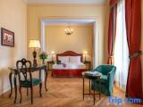 Suite with balcony