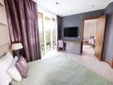 Luxury Double Suite with city view