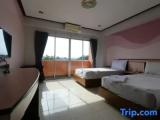 Standard Double room with city view