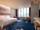 1 Bedroom Double Club Suite with city view