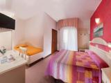 Standard Double room with partial sea view