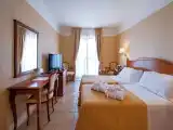 Superior Single room with partial sea view