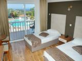 1 Bedroom Standard room with pool view