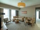 Suite with city view