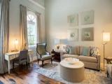 Suite with river view