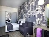 Standard Triple room with partial sea view
