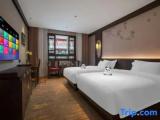 Standard Twin room with garden view