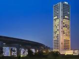 1 Bedroom Executive Double Club Suite with lake view
