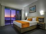 1 Bedroom Apartment with ocean view