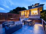 2 Bedrooms Villa with balcony and beachfront