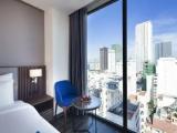 Deluxe Triple room with city view