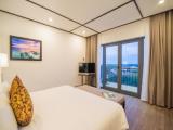 1 Bedroom Premium Double Suite with pool view