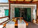 2 Bedrooms Bungalow