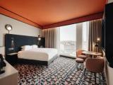 Corner Double room with City and Canal Views