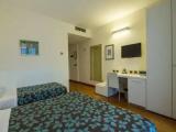 Standard Triple room with balcony