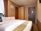 Standard Window is not Guaranteed Double room