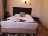 2 Bedrooms Family Suite with mountain view