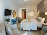 Standard room with inland view