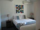 3 Bedrooms Apartment