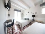 Standard Triple room with garden view