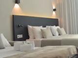 Deluxe Triple room with balcony and with sea view