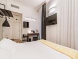 Deluxe Double room with courtyard view