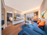 1 Bedroom Double Suite with lake view