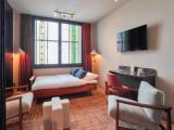 Standard Quadruple Family room