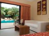 Standard room with pool view
