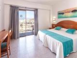 Standard Double room with street view