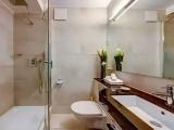 Comfort room with city view