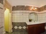 Suite with city view