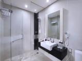 Superior room with pool view