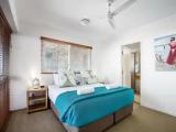 3 Bedrooms Apartment