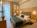 Standard Double room with partial sea view