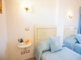 Standard Twin room with balcony