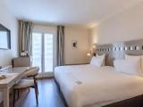 Classic room with city view