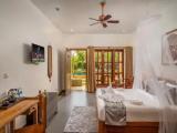 Suite with balcony and with garden view