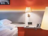 Standard Double room with street view