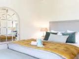 Deluxe Double room with pool view