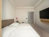 Standard Double room with courtyard view