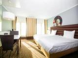 Standard Double room with city view