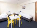 Standard Quintuple Family room