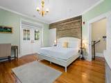 2 Bedrooms Luxury Suite with balcony