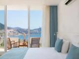 Deluxe room with sea view
