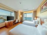 Grand Family room with sea view